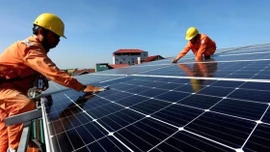 Hỗ trợ tài chính đối với những hộ gia đình lắp đặt điện mặt trời