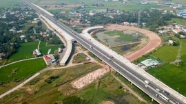 Kiên quyết không đội vốn, không kéo dài thời gian thực hiện các công trình, dự án quan trọng quốc gia