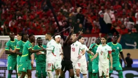 LĐBĐ Châu Phi tước chức vô địch của Senegal