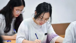 Bộ Giáo dục và Đào tạo chốt quy định bỏ xét riêng học bạ, cho thí sinh đăng ký tối đa 15 nguyện vọng