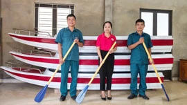 Xã Bảo Yên và Phúc Khánh tiếp nhận 6 xuồng cứu hộ phục vụ công tác phòng chống thiên tai