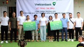 Vietcombank trao hỗ trợ 1,5 tỷ đồng xây dựng điểm trường Khe Dẹt, xã Phong Dụ Thượng