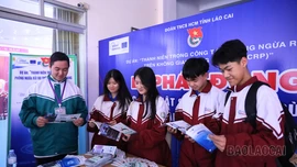 Tăng “sức đề kháng số” cho thanh niên 