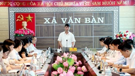 Tổ công tác số 10 của Ban Thường vụ Tỉnh ủy duyệt văn kiện đại hội đảng bộ 7 xã