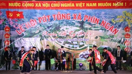 Về Phìn Ngan dự Lễ hội Pút Tồng