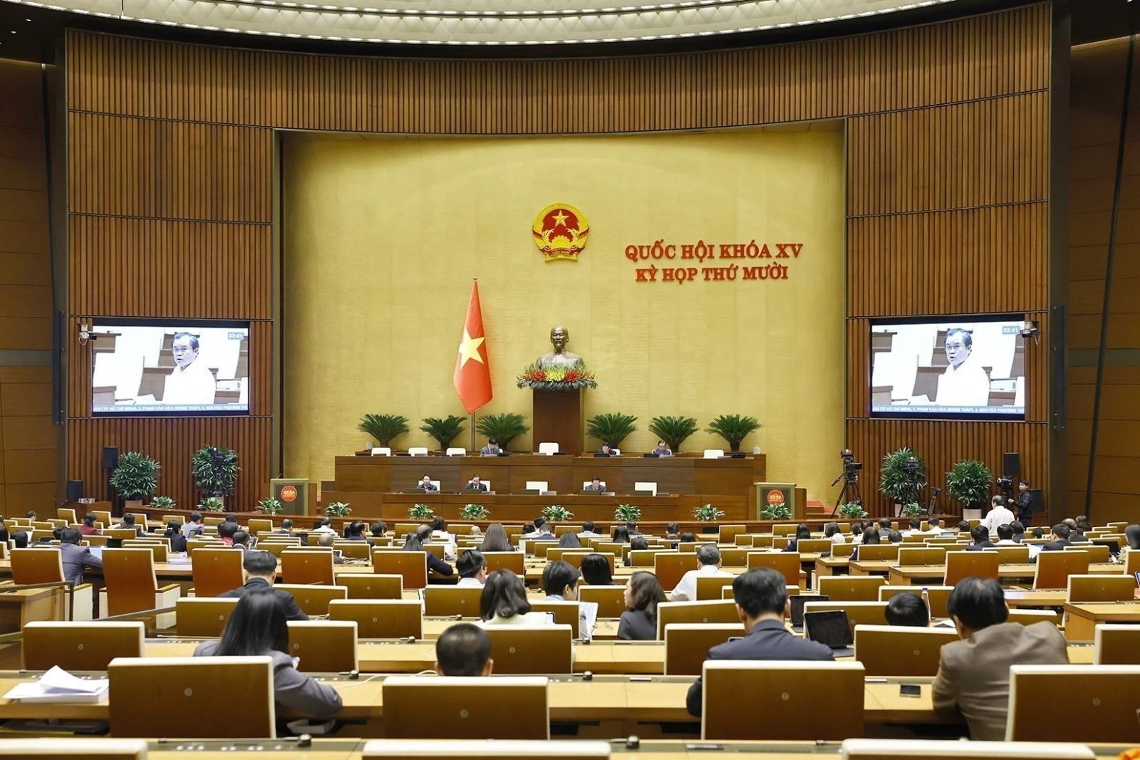 Quang cảnh phiên họp Quốc hội ngày 28/11/2025.