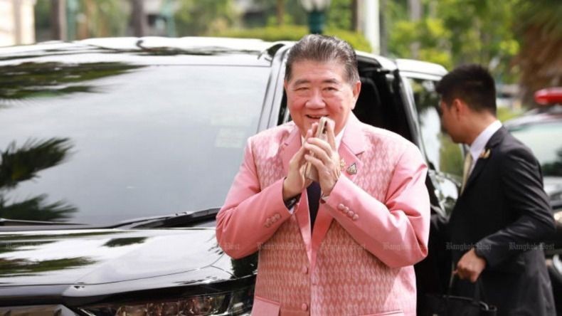 Ông Phumtham, 71 tuổi, là người giữ chức Thủ tướng lâm thời kể từ ngày 1/7 sau khi bà Paetongtarn bị đình chỉ chức vụ. Ông Phumtham, 71 tuổi, là người giữ chức Thủ tướng lâm thời kể từ ngày 1/7 sau khi bà Paetongtarn bị đình chỉ chức vụ.