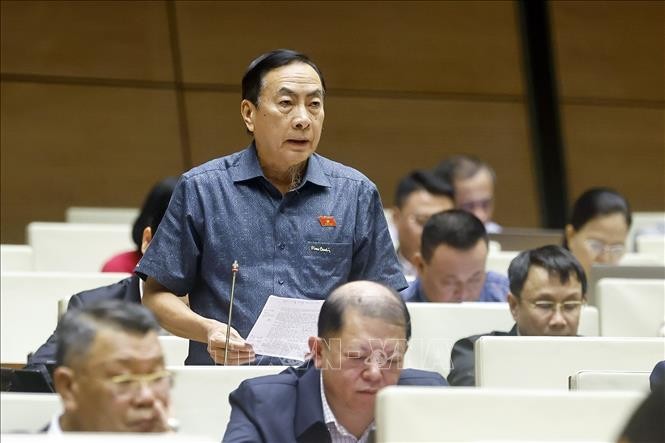 Đại biểu Quốc hội tỉnh Đồng Tháp Phạm Văn Hòa.