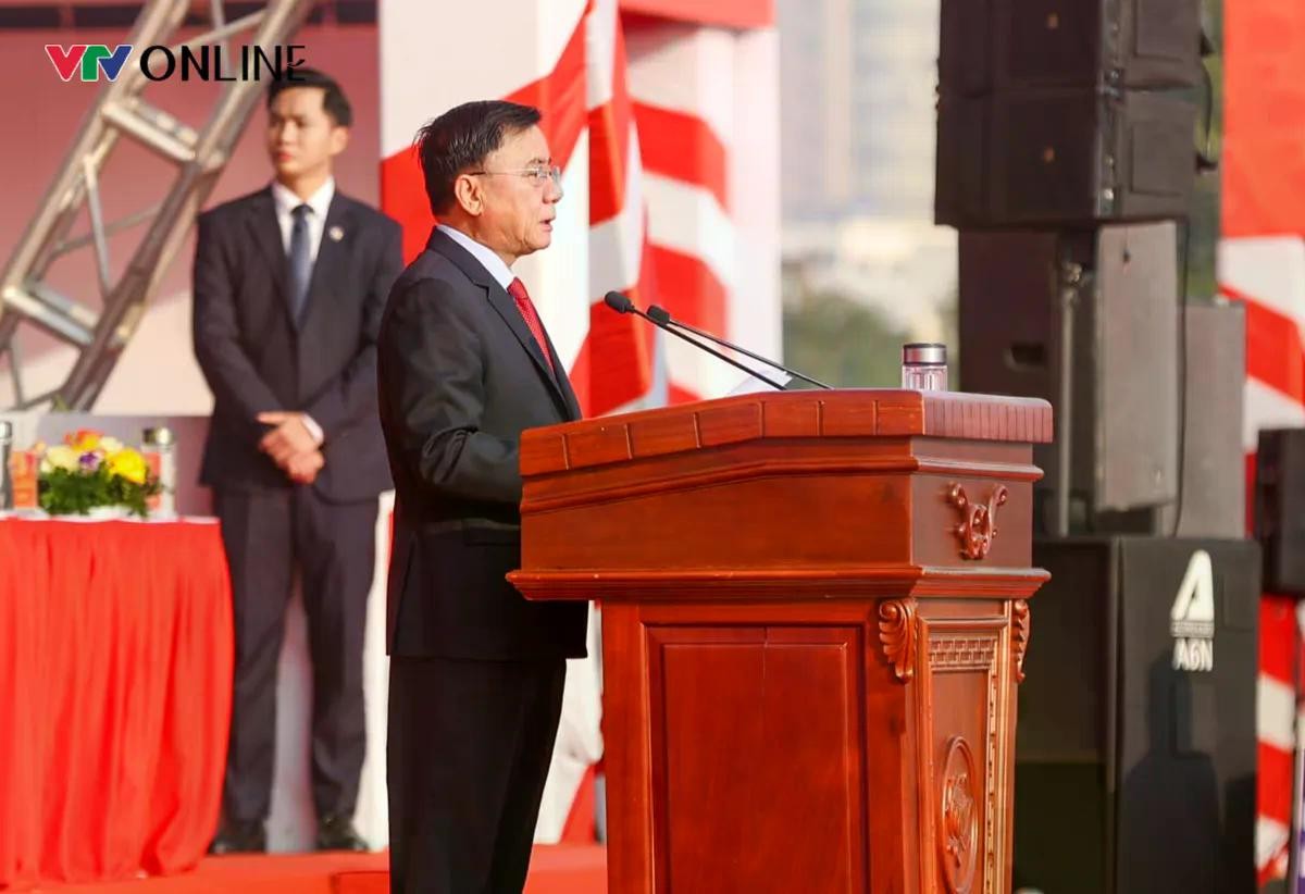 Đồng chí Trần Cẩm Tú, Uỷ viên Bộ Chính trị, Thường trực Ban Bí thư, Trưởng tiểu ban tổ chức, phục vụ Đại hội lần thứ XIV phát biểu chỉ đạo buổi lễ.