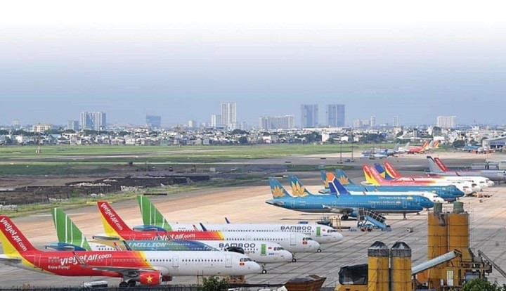 Sau hơn 3 tuần mở bán, giá vé máy bay Tết Nguyên đán nhiều chặng quay đầu giảm mạnh. (Ảnh: Cục hàng không). 27-9-giave.jpg