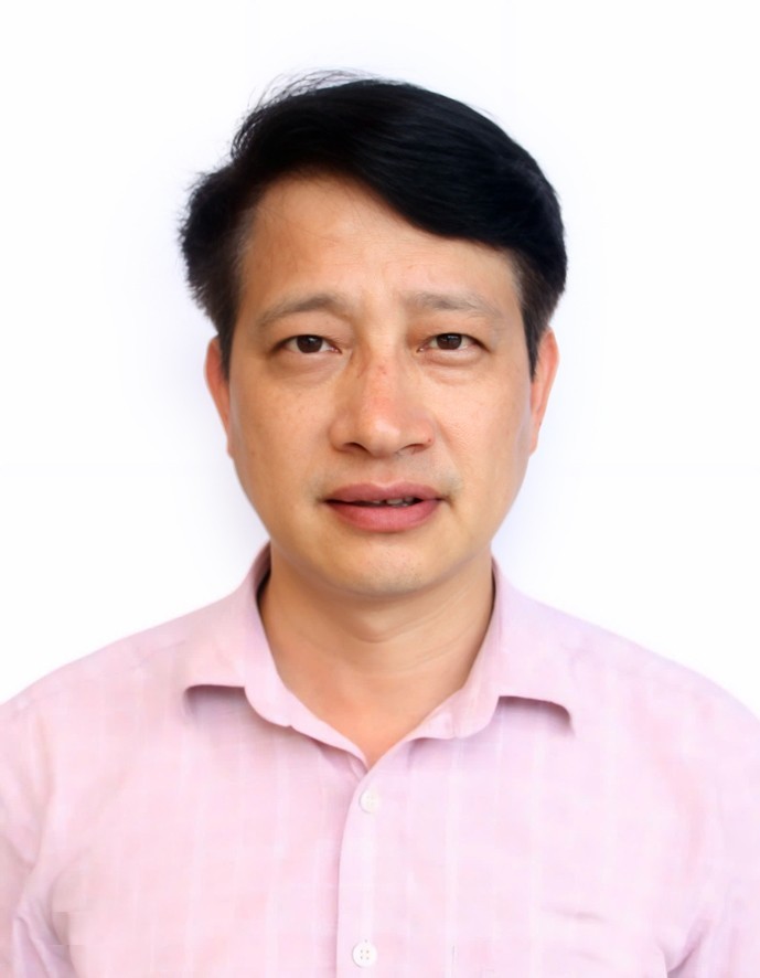 Nguyễn Việt Hưng - Giám đốc Công ty TNHH Thương mại và Du lịch Hưng Việt. 27-9-onghung.jpg