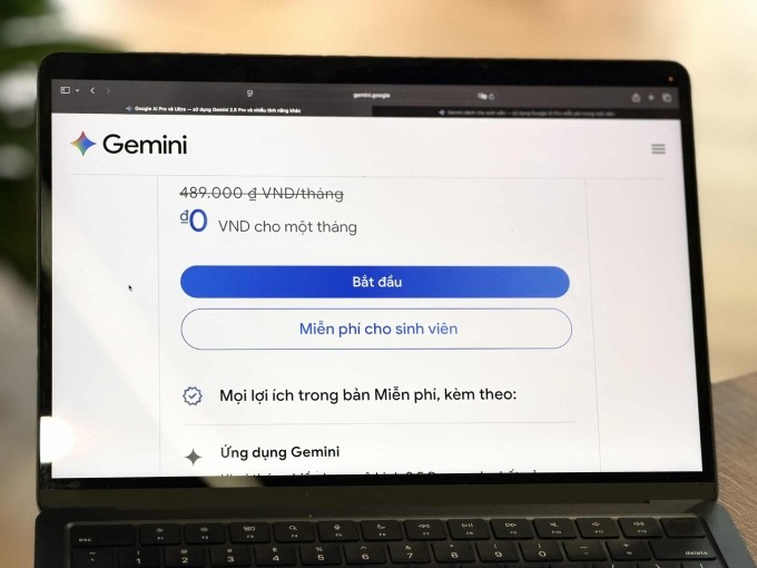 Trang thông báo tặng tài khoản của Google. Trang thông báo tặng tài khoản của Google.