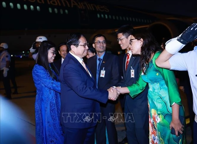 Lễ đón Thủ tướng Phạm Minh Chính và Phu nhân Lê Thị Bích Trân tại sân bay quân sự Galeao, Rio de Janeiro (Brazil).