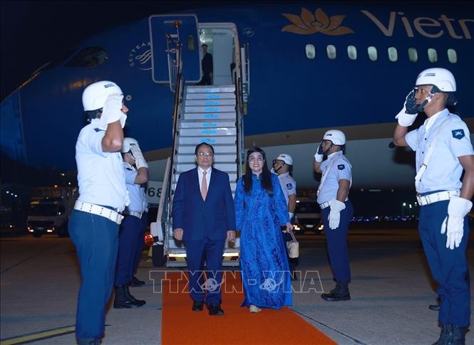 Thủ tướng Phạm Minh Chính và Phu nhân Lê Thị Bích Trân tới sân bay quân sự Galeao, Rio de Janeiro bắt đầu chuyến tham dự Hội nghị Thượng đỉnh BRICS mở rộng năm 2025 tại Brazil. Thủ tướng Phạm Minh Chính và Phu nhân Lê Thị Bích Trân tới sân bay quân sự Galeao, Rio de Janeiro bắt đầu chuyến tham dự Hội nghị Thượng đỉnh BRICS mở rộng năm 2025 tại Brazil.
