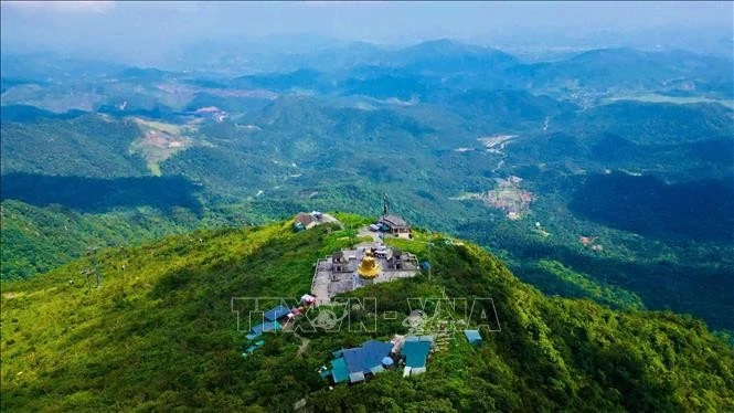 Dãy núi thiêng Yên Tử. Ảnh minh họa: