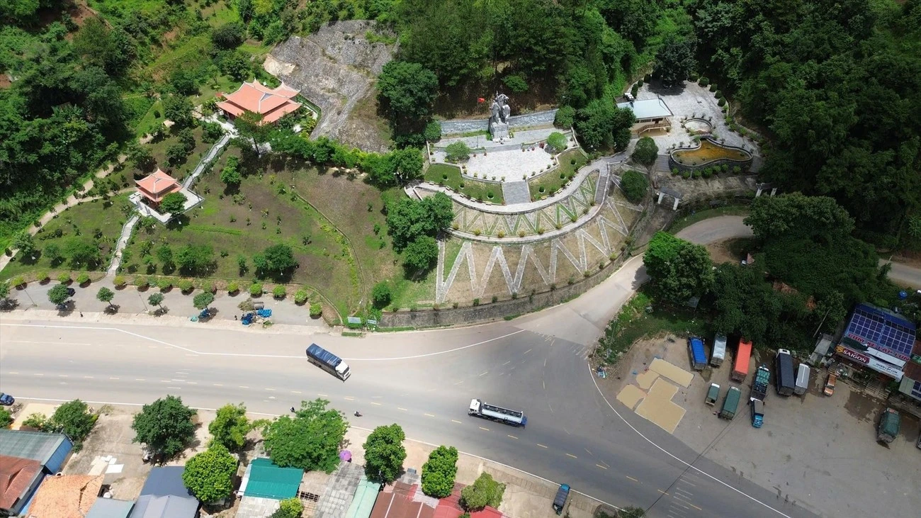 Toàn cảnh Khu di tích Ngã ba Cò Nòi.