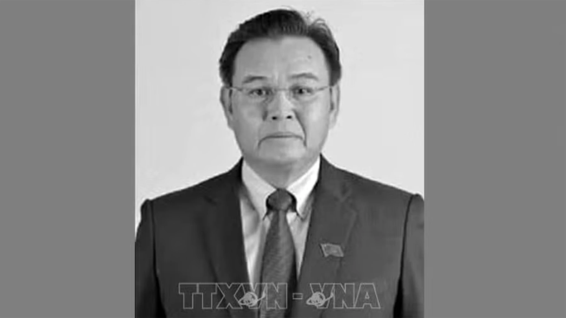 10-8-lao.jpg