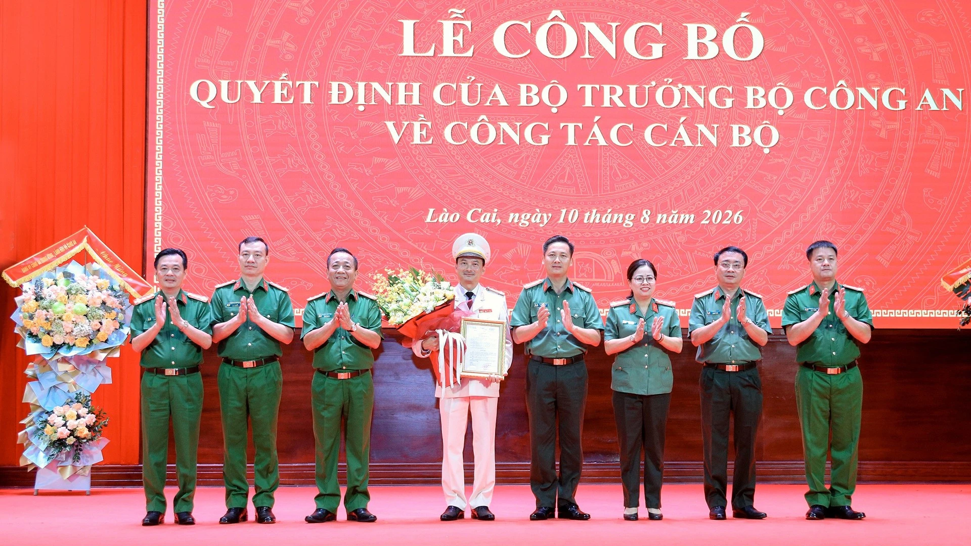 10-8-congbo2.jpg