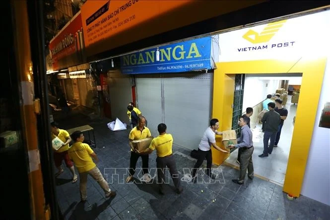 Bưu điện Việt Nam hỗ trợ miễn phí vận chuyển hàng hóa cứu trợ vùng lũ.