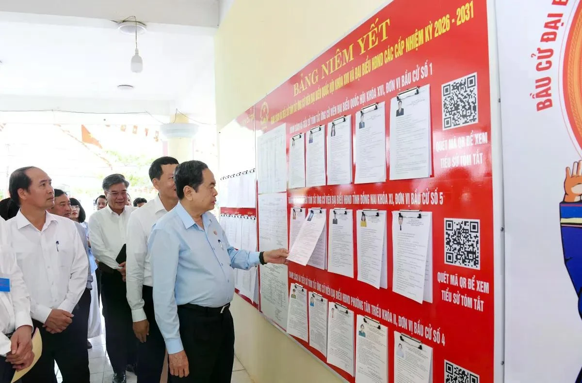 Chủ tịch Quốc hội Trần Thanh Mẫn kiểm tra, giám sát công tác chuẩn bị bầu cử tại phường Tân Triều, tỉnh Đồng Nai