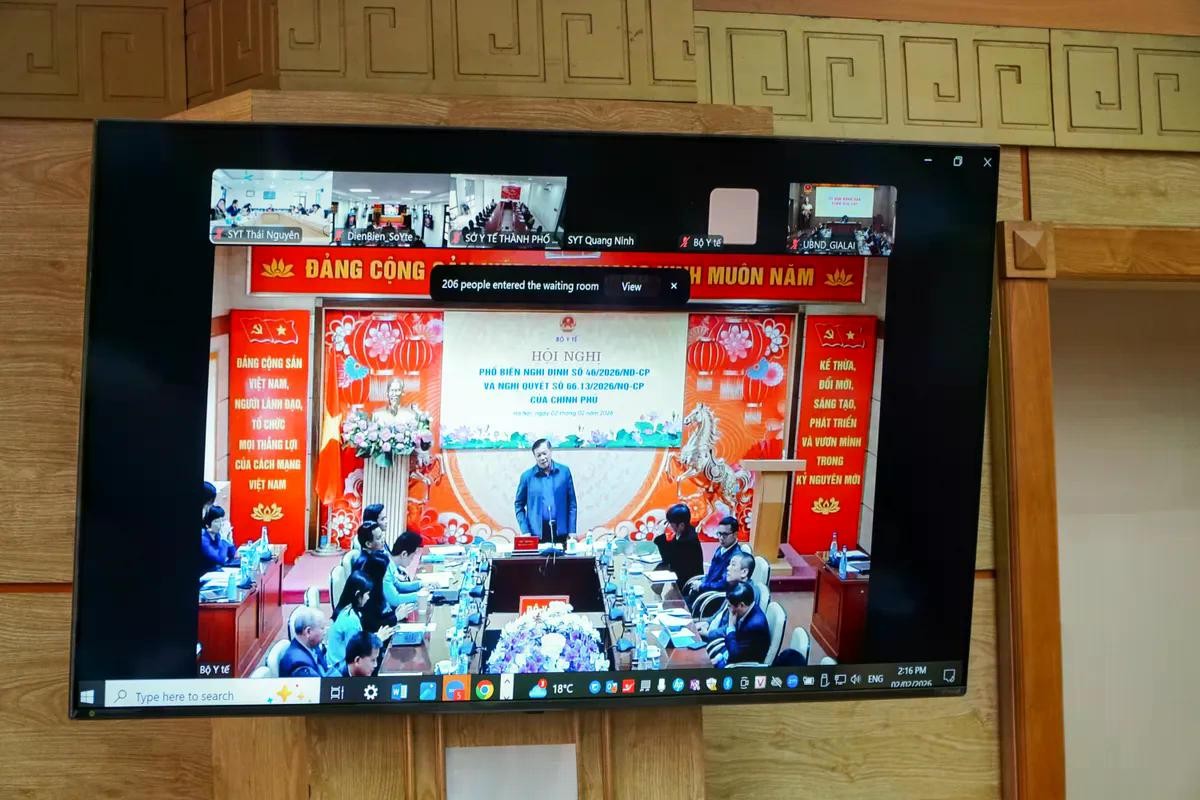 Hội nghị được tổ chức trực tiếp và trực tuyến tại nhiều điểm cầu.