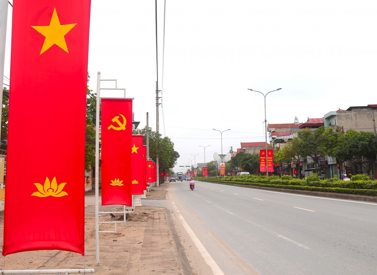 ទីក្រុងហាណូយ បើកយុទ្ធនាការកែលំអទីក្រុង ដើម្បីអបអរសាទរទិវាជាតិលើកទី៨០។ Hà Nội mở đợt cao điểm chỉnh trang đô thị kỷ niệm 80 năm Quốc khánh.