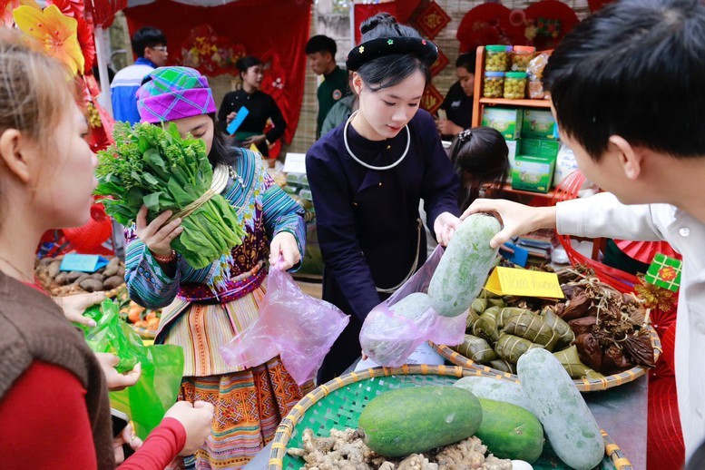 Công tác kiểm tra, kiểm soát an toàn thực phẩm được yêu cầu tăng cường tại các chợ đầu mối, cơ sở sản xuất, chế biến, kinh doanh thực phẩm.