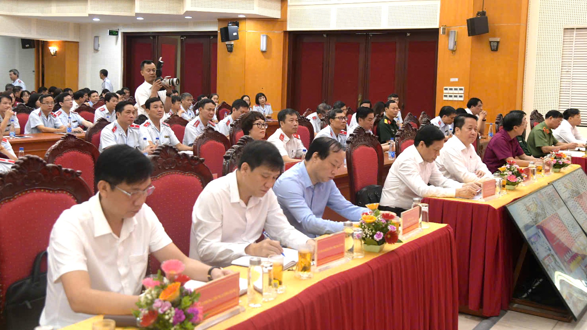 Các đại biểu tham dự hội nghị ở đầu cầu Thanh tra Chính phủ. 11-7-thanh-tra3.jpg