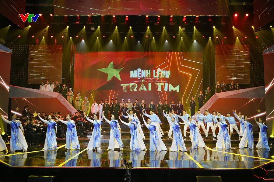 Bản hùng ca tri ân và tôn vinh Quân đội Nhân dân anh hùng.