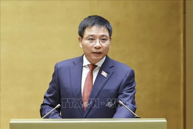 Bộ trưởng Bộ Tài chính Nguyễn Văn Thắng, thừa ủy quyền của Thủ tướng Chính phủ trình bày Tờ trình về 03 dự án: Luật Quản lý thuế (sửa đổi); Luật Thuế thu nhập cá nhân (sửa đổi); Luật Tiết kiệm, chống lãng phí.
