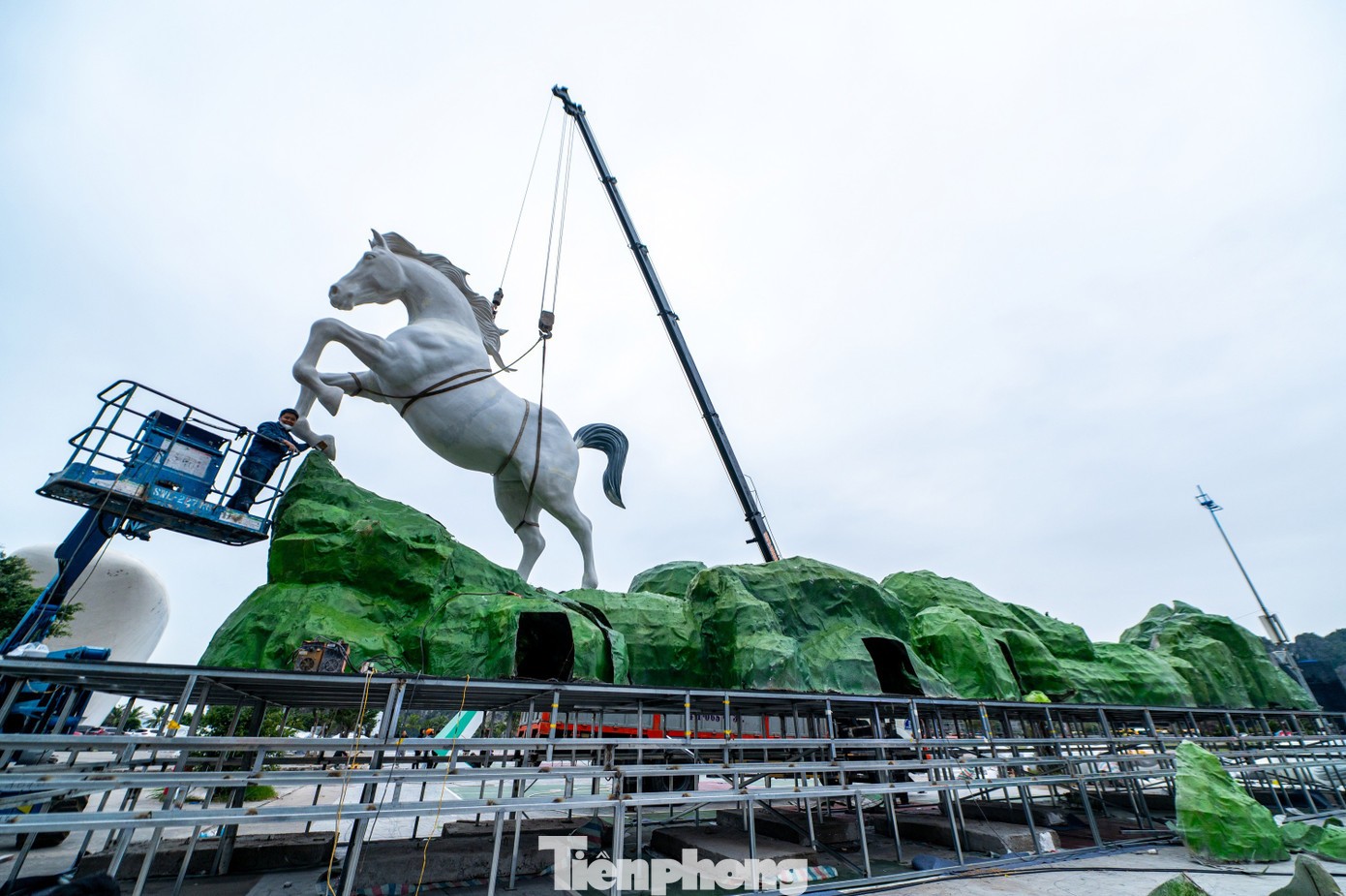 Cận cảnh hơn 20 linh vật ngựa khắp cả nước ảnh 40