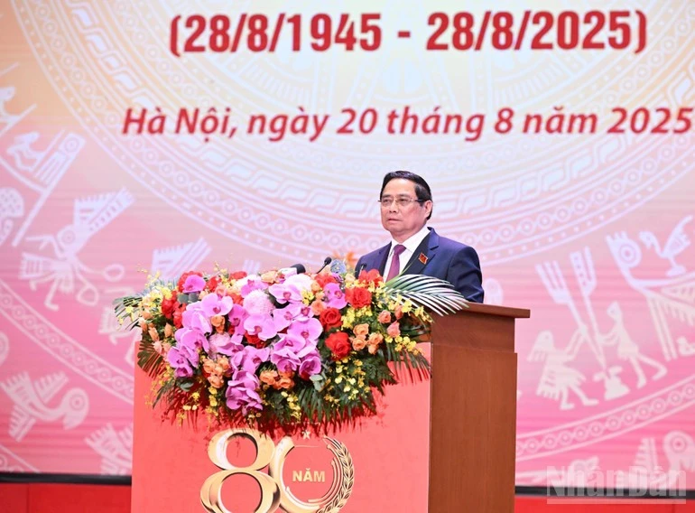 Thủ tướng Phạm Minh Chính phát biểu ý kiến tại Lễ kỷ niệm 80 năm Thành lập Chính phủ nước Cộng hòa xã hội chủ nghĩa Việt Nam.