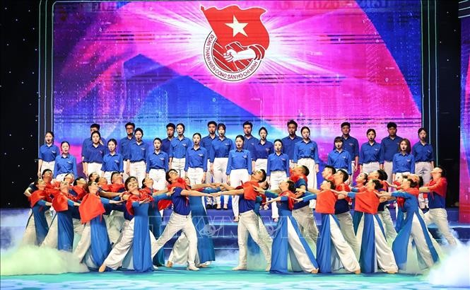 Các tiết mục văn nghệ đặc sắc chào mừng Kỷ niệm 95 năm Ngày thành lập Đoàn.