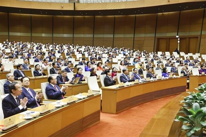 Tổng Bí thư Tô Lâm cùng các đồng chí lãnh đạo, nguyên lãnh đạo Đảng, Nhà nước và đại biểu dự bế mạc kỳ họp.