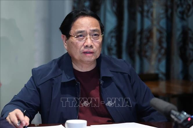 Thủ tướng họp khẩn trực tuyến từ Nam Phi về ứng phó lũ lụt ở miền Trung.