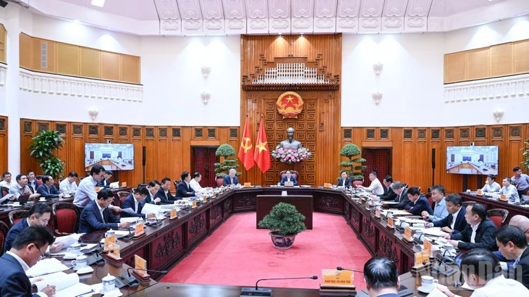 Quang cảnh cuộc họp.