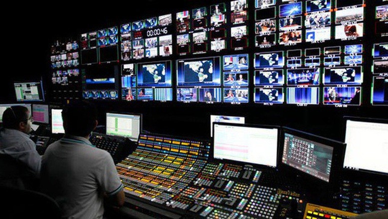 Tạo hành lang pháp lý đồng bộ để quy định về danh mục kênh chương trình phát thanh, kênh chương trình truyền hình phục vụ nhiệm vụ chính trị, thông tin tuyên truyền thiết yếu của quốc gia và của địa phương.