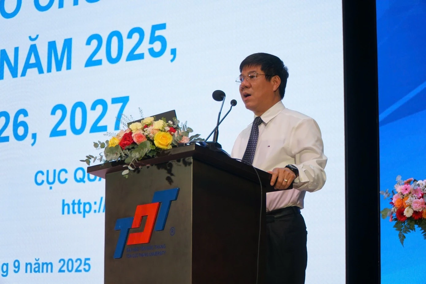 GS.TS Huỳnh Văn Chương, Cục trưởng Cục Quản lý chất lượng, Bộ GD&amp;ĐT phát biểu tại hội nghị.