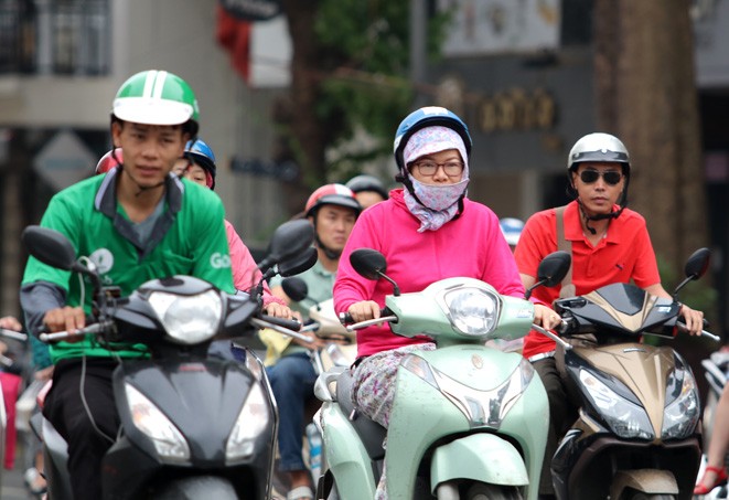 Khu vực Bắc Bộ sáng trời chuyển lạnh, vùng núi trời rét. Khu vực Bắc Bộ sáng trời chuyển lạnh, vùng núi trời rét.