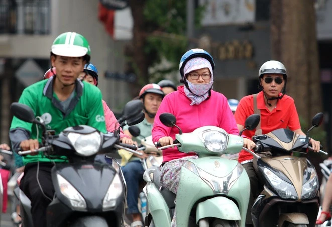 Khu vực Bắc Bộ sáng trời chuyển lạnh, vùng núi trời rét.