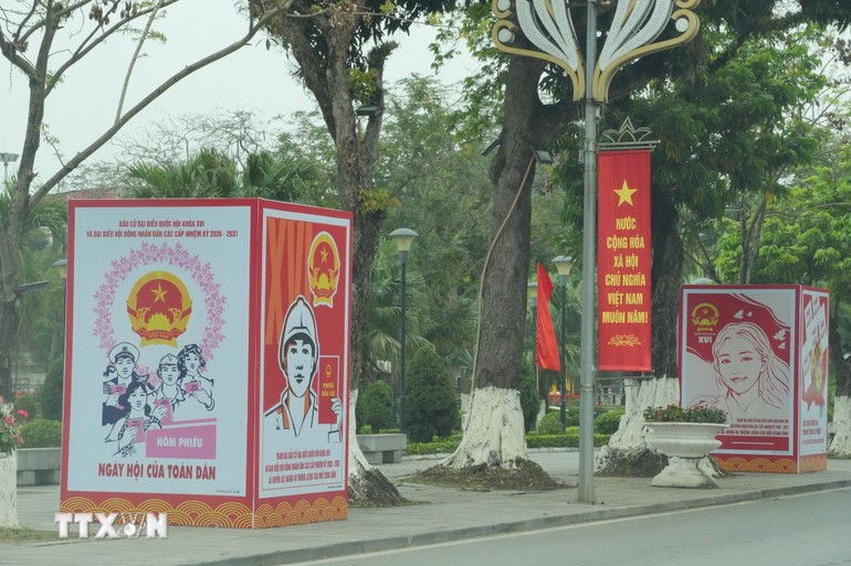 Không khí rộn ràng trước ngày bầu cử đại biểu Quốc hội khóa XVI và Hội đồng nhân dân các cấp nhiệm kỳ 2026-2031 ở Phú Thọ. (Ảnh: TTXVN)