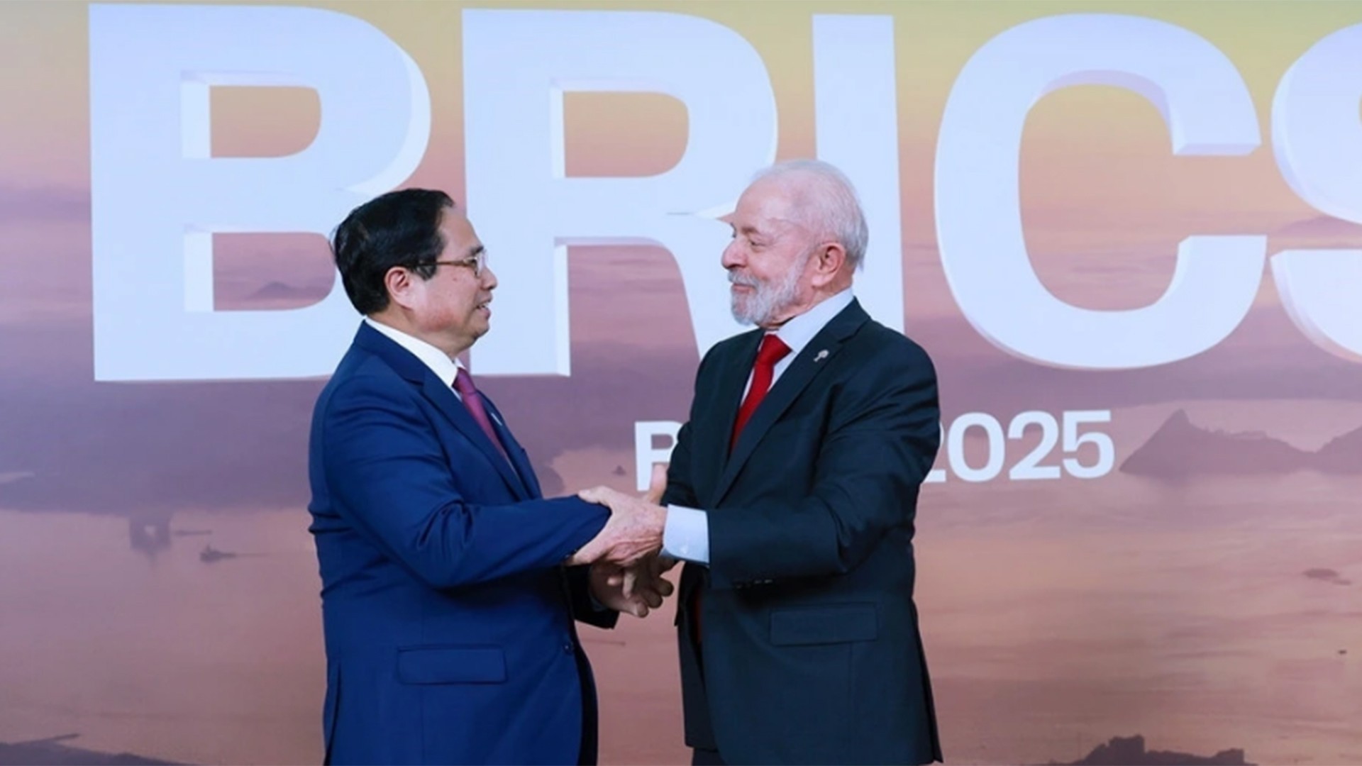 Tổng thống Brazil Lula da Silva đón Thủ tướng Phạm Minh Chính tham dự Hội nghị thượng đỉnh BRICS 2025. 7-7-thutuong.jpg