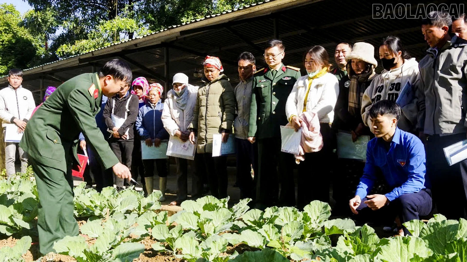 baolaocai-tr_tham-quan.jpg