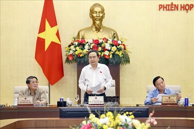 Ủy ban Thường vụ Quốc hội quyết nghị bổ sung vào Chương trình lập pháp năm 2025 trình Quốc hội cho ý kiến và thông qua tại Kỳ họp thứ 10 (tháng 10/2025) đối với 4 dự án luật. Ủy ban Thường vụ Quốc hội quyết nghị bổ sung vào Chương trình lập pháp năm 2025 trình Quốc hội cho ý kiến và thông qua tại Kỳ họp thứ 10 (tháng 10/2025) đối với 4 dự án luật.