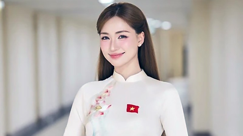 Ca sĩ Nguyễn Thị Hòa (Hòa Minzy) là một trong 20 "Thanh niên sống đẹp" năm 2025. 7-10-thanhnien.jpg