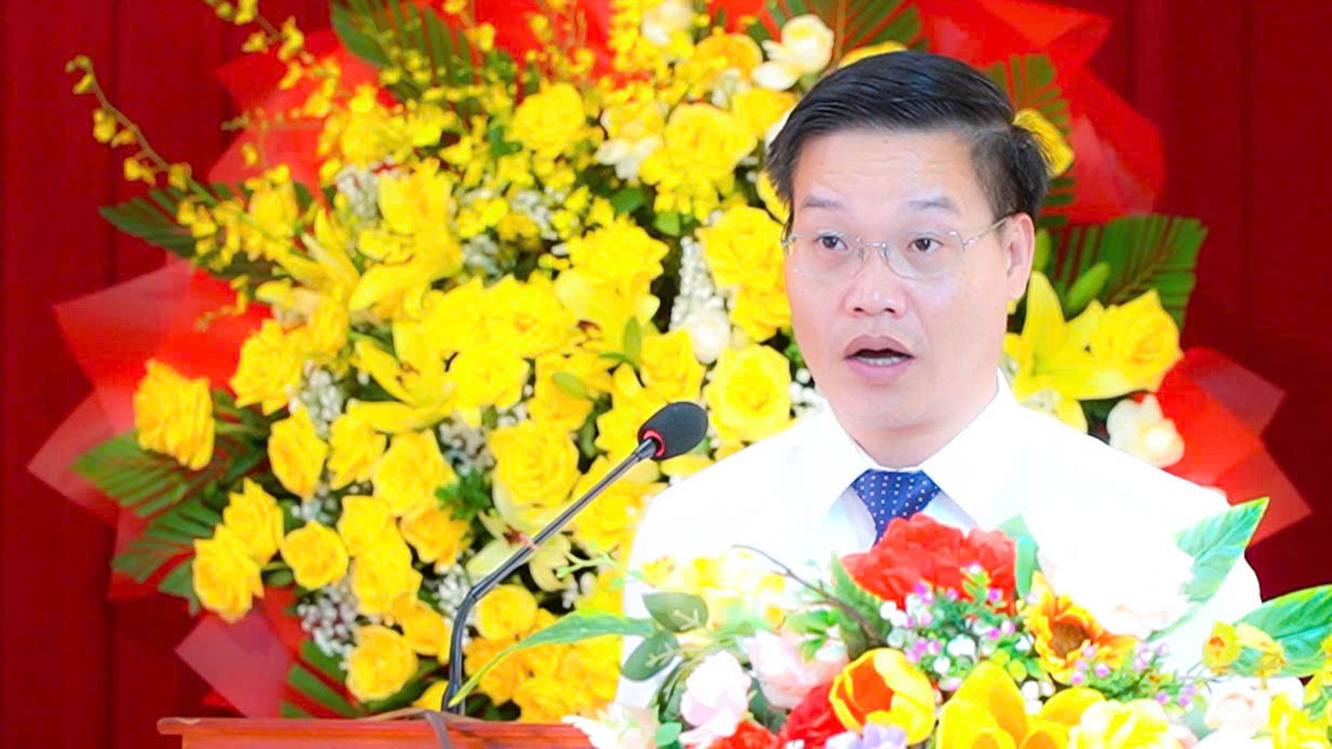 Đồng chí Đỗ Quang Trung - Bí thư Đảng ủy xã phát biểu khai mạc Đại hội. 12-8-mo-vang.jpg