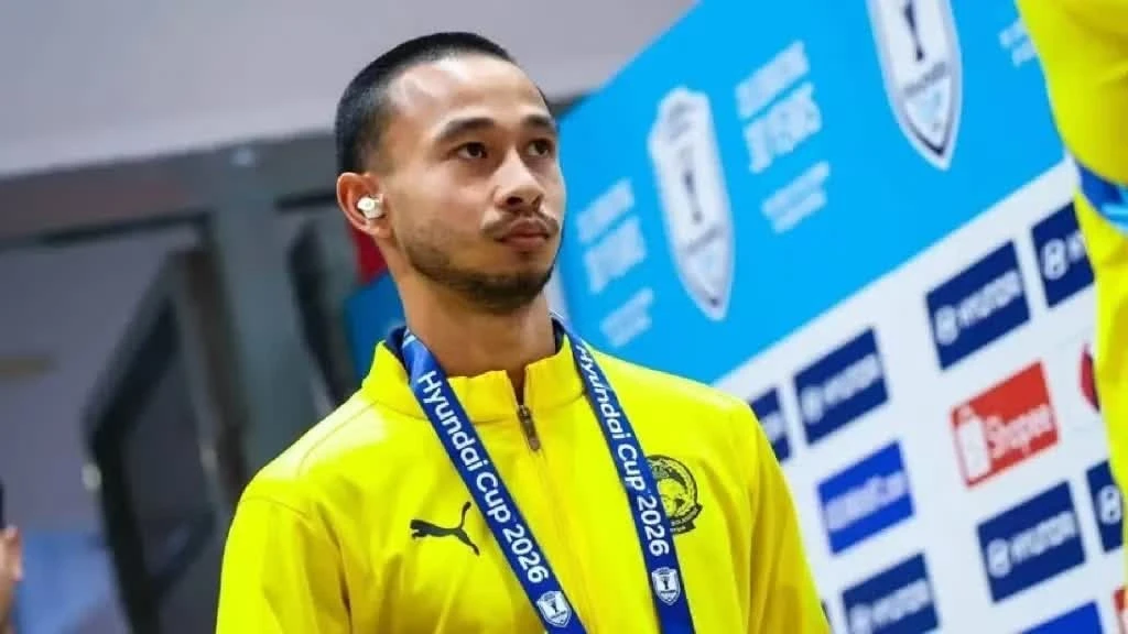 Wan Kuzain không góp mặt ở buổi tập vừa qua mà lên đường về Mỹ