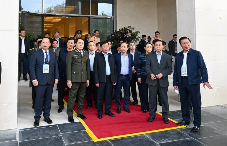 Thường trực Ban Bí thư kiểm tra các điều kiện bảo đảm công tác phục vụ Đại hội.