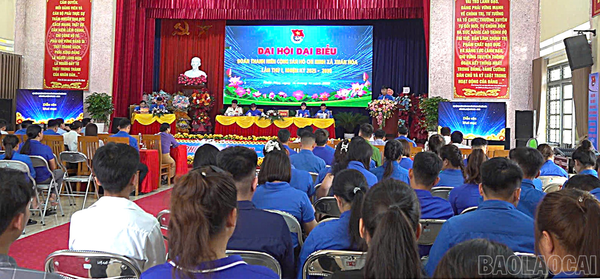 Quang cảnh đại hội. Quang cảnh đại hội.