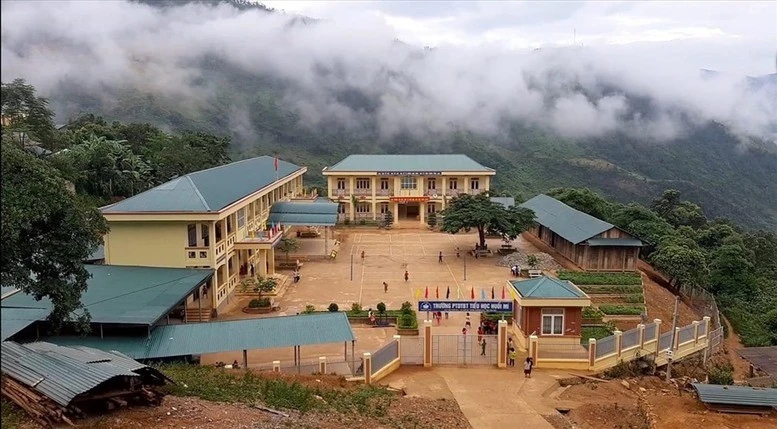 Việc xây dựng trường học tại các xã biên giới không chỉ bảo đảm quyền học tập cho trẻ em vùng khó khăn, mà còn góp phần củng cố thế trận lòng dân và phát triển bền vững khu vực biên cương Tổ quốc.